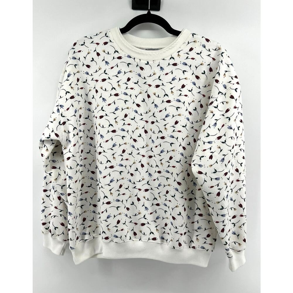 Vintage Women's Bolo Spirit White Floral Sweatshirt Size L/XL Scalloped Neckline